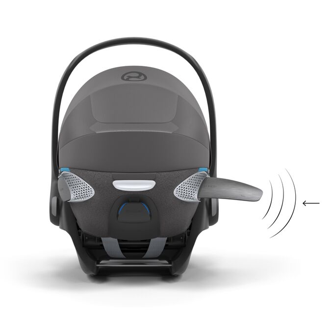 An image of the CYBEX Platinum Cloud T i-Size Infant Car Seat, highlighting the 25% more side-impact protection feature.