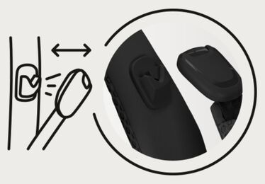 An image of the CYBEX Gold Laya Baby Carrier, highlighting the Magnetic Click-&-Go Buckle feature.