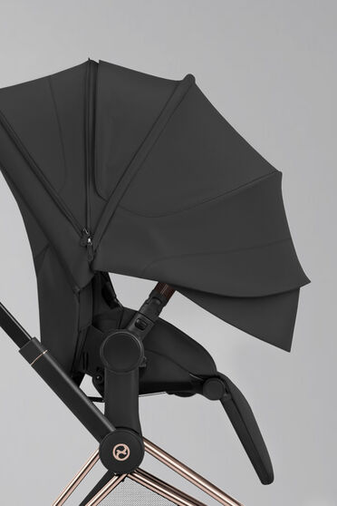 Product image of a pulled down XXL sun canopy from a Priam Seat Unit.
