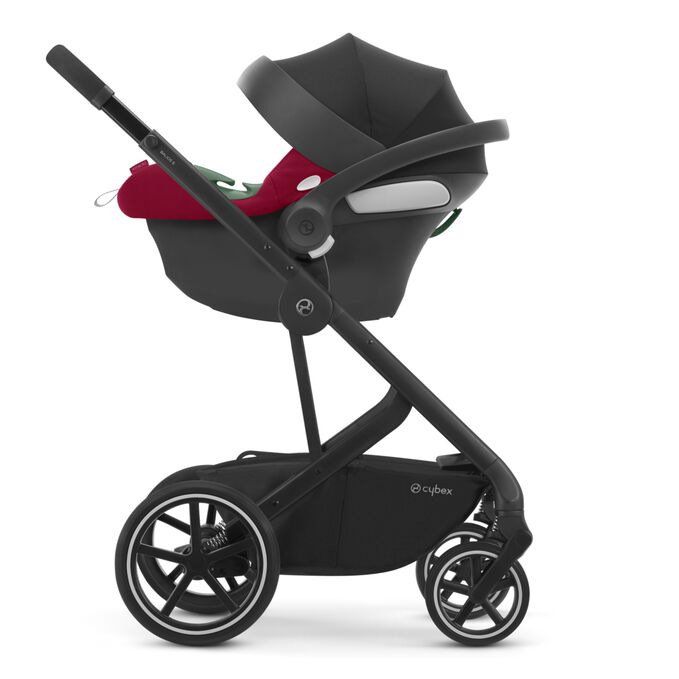 Ein Bild des CYBEX Silver Aton B2 i-Size Infant Car Seat, das das Merkmal Kompatibel mit Kinderwagen hervorhebt.