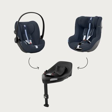 An image of the CYBEX Gold Sirona G i-Size Toddler Car Seat, highlighting the One base – two seats: Designed to cover their first 4 years feature.
