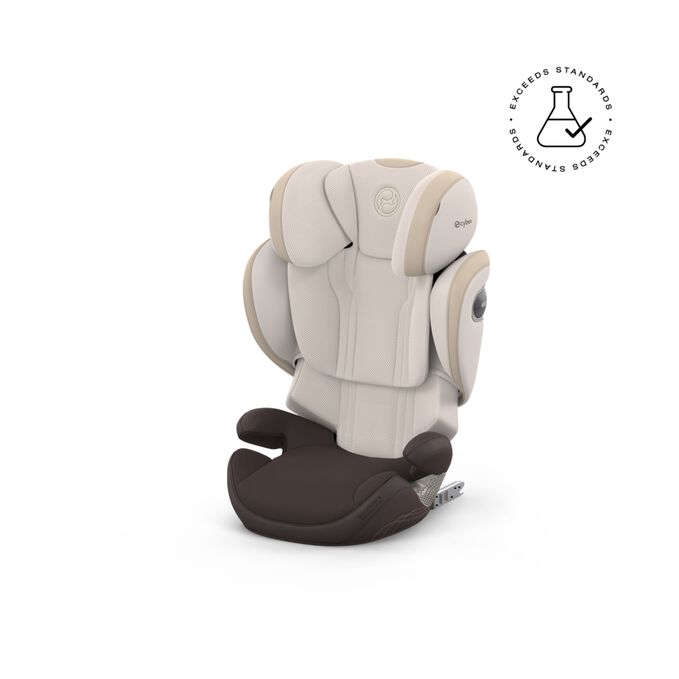 En bild av CYBEX Platinum Solution S Child Car Seat som lyfter fram funktionen Skonsamt mot huden, s&auml;ker genom design.