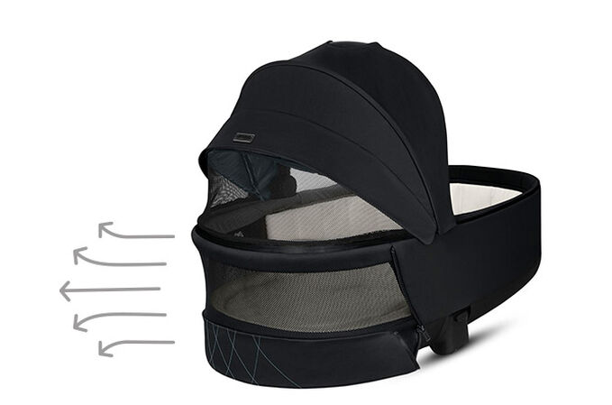 Immagine del CYBEX Platinum Navicella Priam 3 Lux Stroller che mette in risalto la caratteristica Vista del panorama e del cielo.