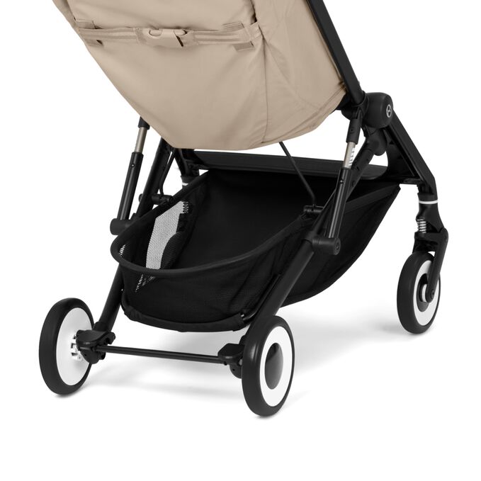 Imagen del CYBEX Gold Agis Stroller que destaca la caracter&iacute;stica Gran cesta portaobjetos.
