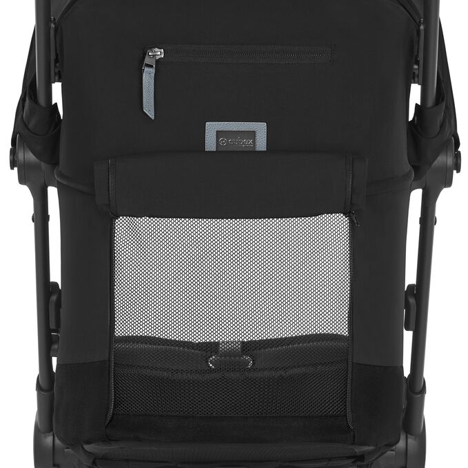 An image of the CYBEX Platinum Coya Buggy, highlighting the Air Ventilation Window feature.