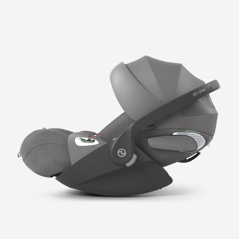 An image of the CYBEX Platinum Cloud T i-Size Infant Car Seat, highlighting the Ergonomic and comfortable, wherever you go feature.