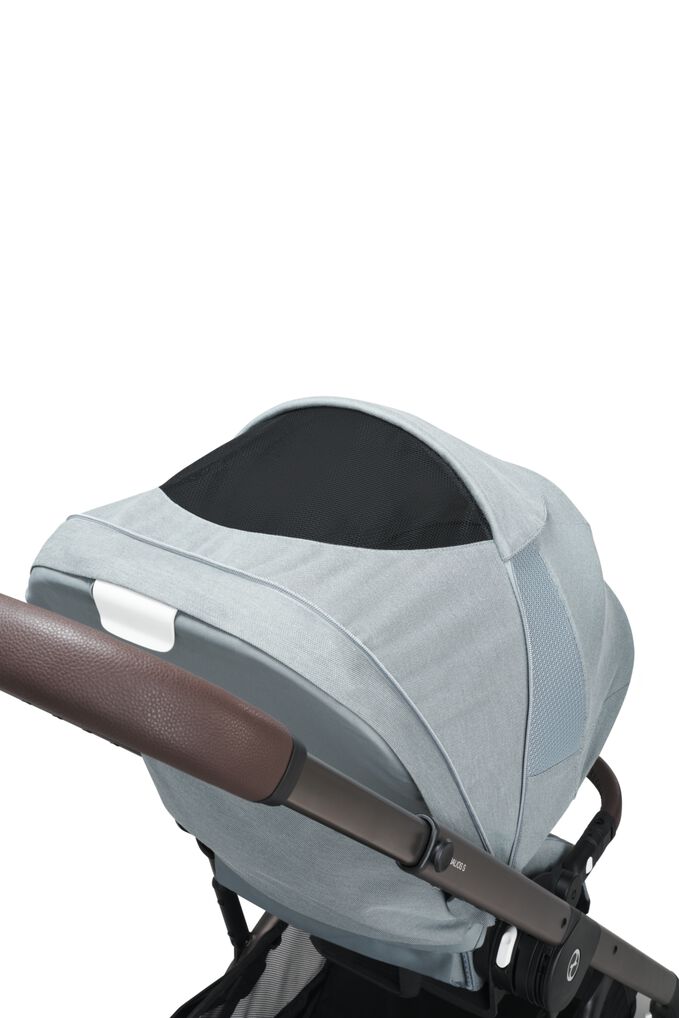 An image of the CYBEX Gold Balios S Lux Stroller, highlighting the XXL Sun Canopy with Mesh Window feature.
