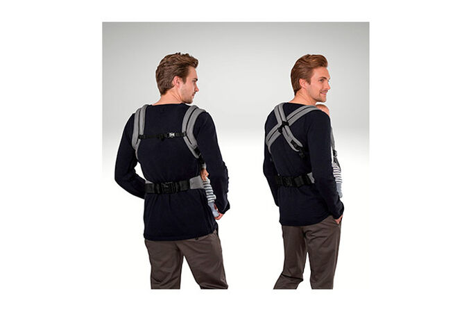 An image of the CYBEX Gold BEYLA.twist Baby Carrier, highlighting the Crossed or parallel straps feature.