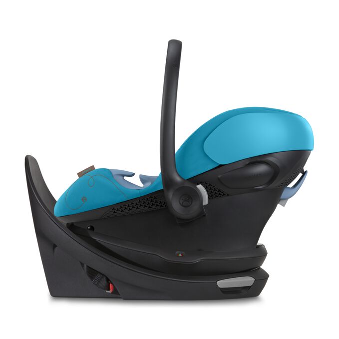 An image of the CYBEX Gold Aton G Swivel with Base Infant Car Seat, highlighting the Safety Features You Can Count On feature.