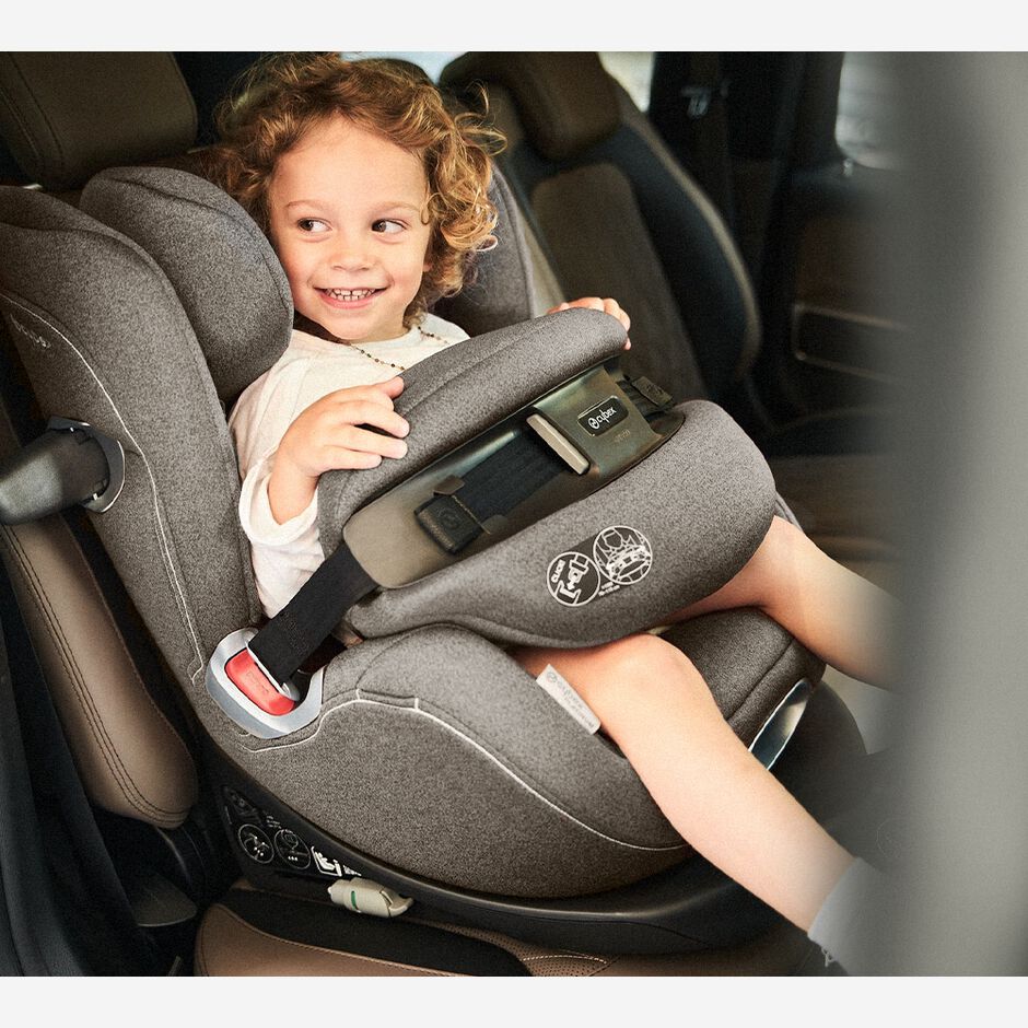 An image of the CYBEX Platinum Anoris T i-Size Toddler Car Seat, highlighting the Maximum comfort for your growing child feature.