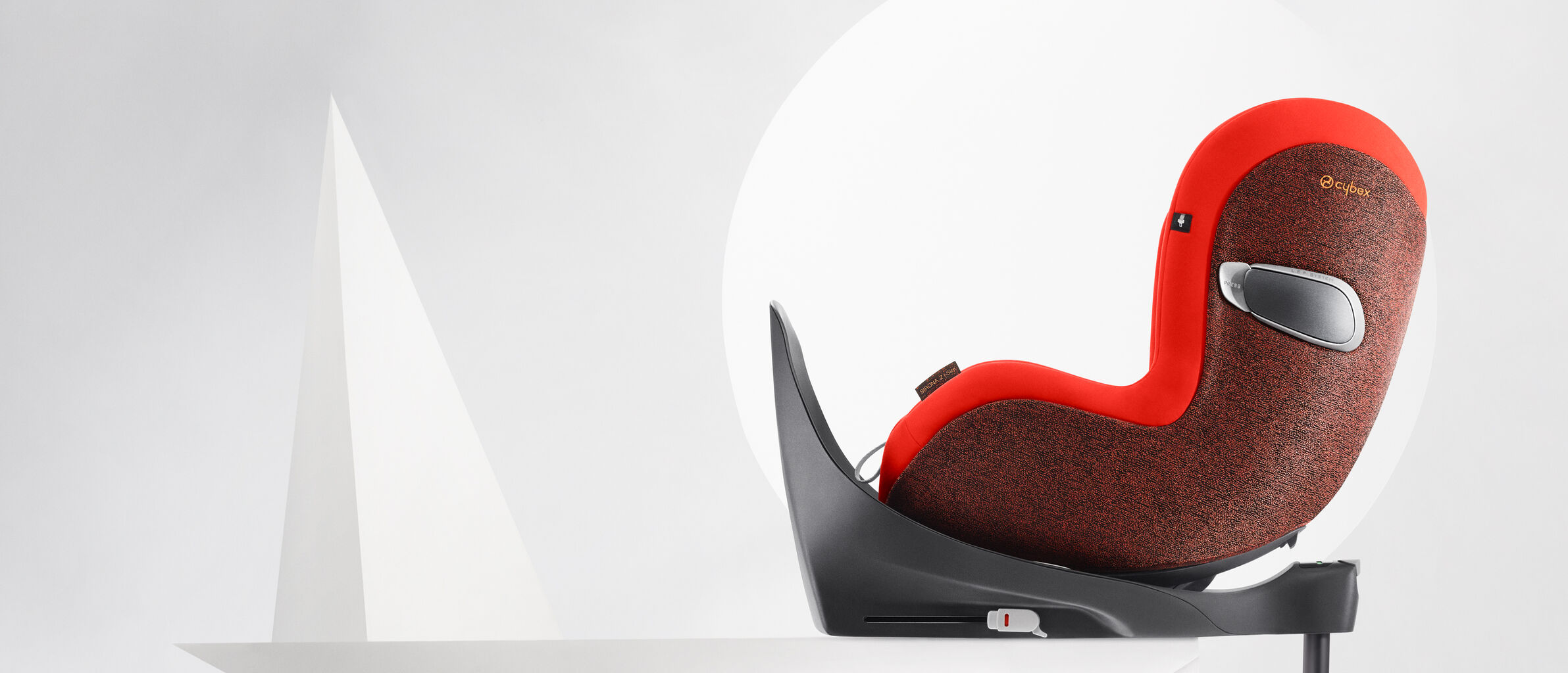 Sirona Z child car seat in red and black on a white background.