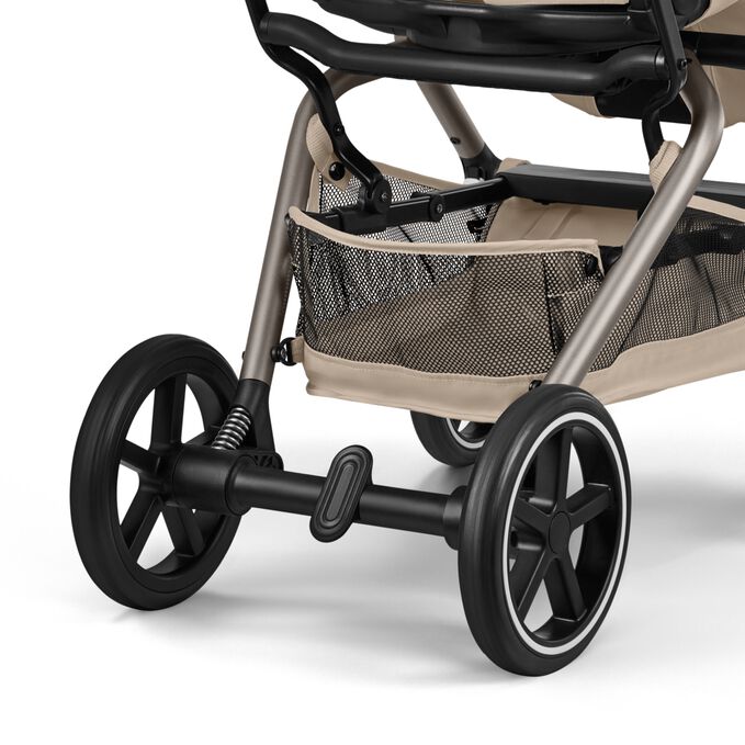 An image of the CYBEX Gold Eezy S Twist +2 Buggy, highlighting the Spacious Color-coordinated Shopping Basket feature.