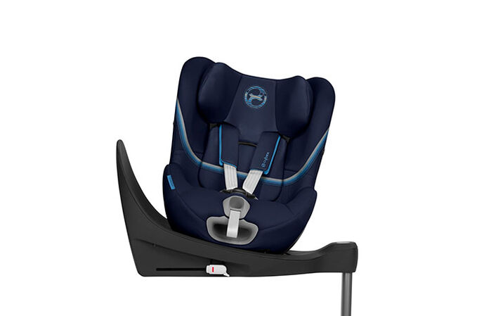 An image of the CYBEX Gold Sirona S i-Size Toddler Car Seat, highlighting the Driving Direction Control feature.