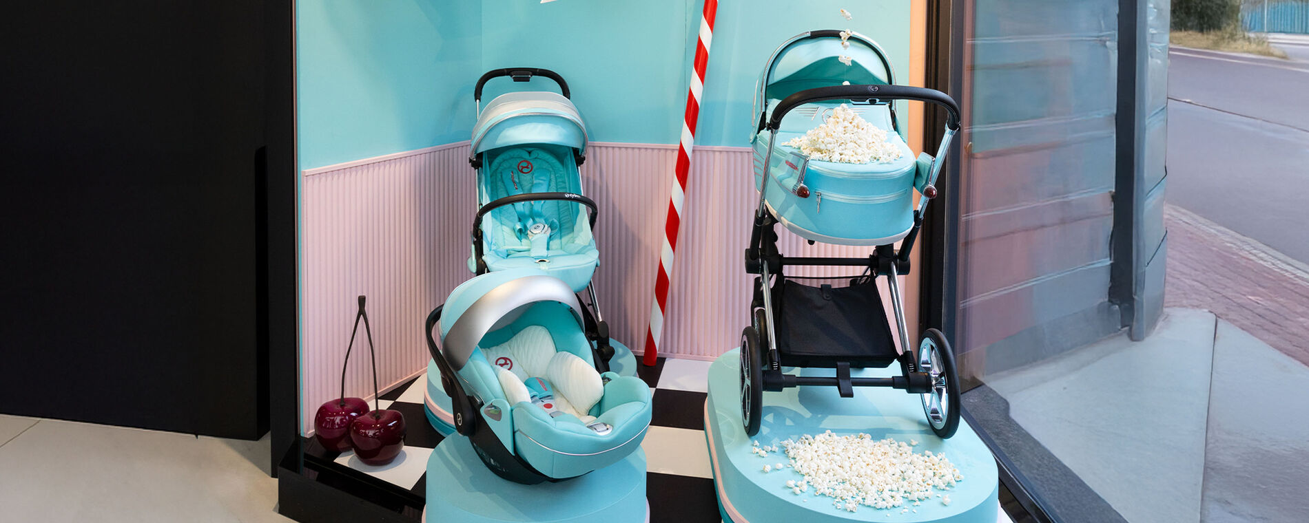 Jeremy Scott Car collectie in de flagshipstore van CYBEX in Amsterdam.