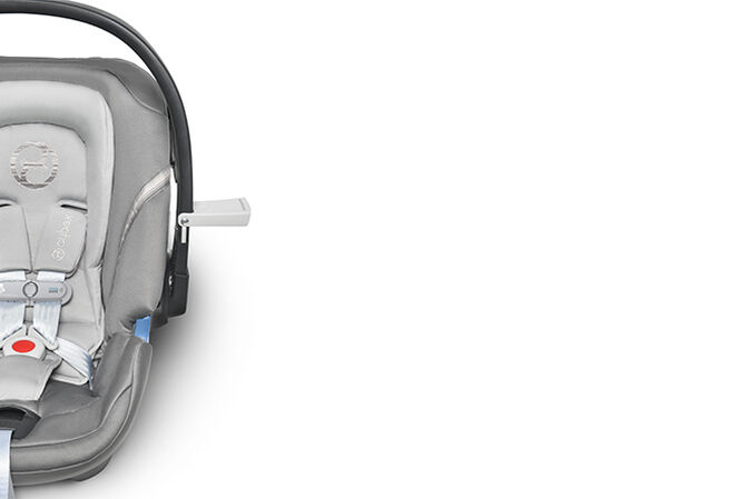 An image of the CYBEX Gold Aton 2 with SensorSafe Infant Car Seat, highlighting the Linear Side-impact Protection (L.S.P.) feature.