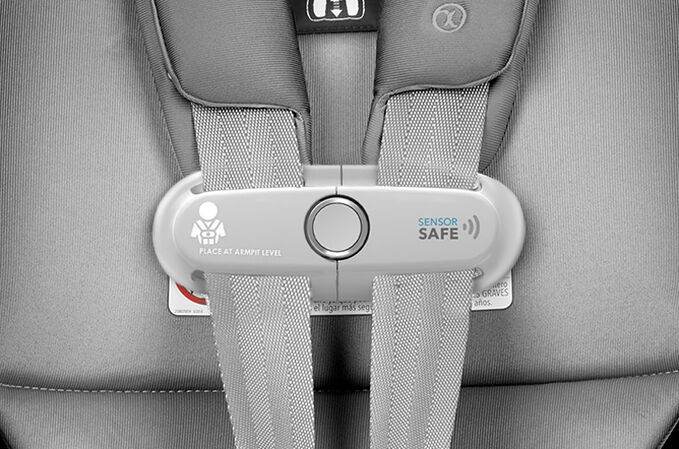 An image of the CYBEX Gold Eternis S with SensorSafe Toddler Car Seat, highlighting the SensorSafe™ Technology feature.