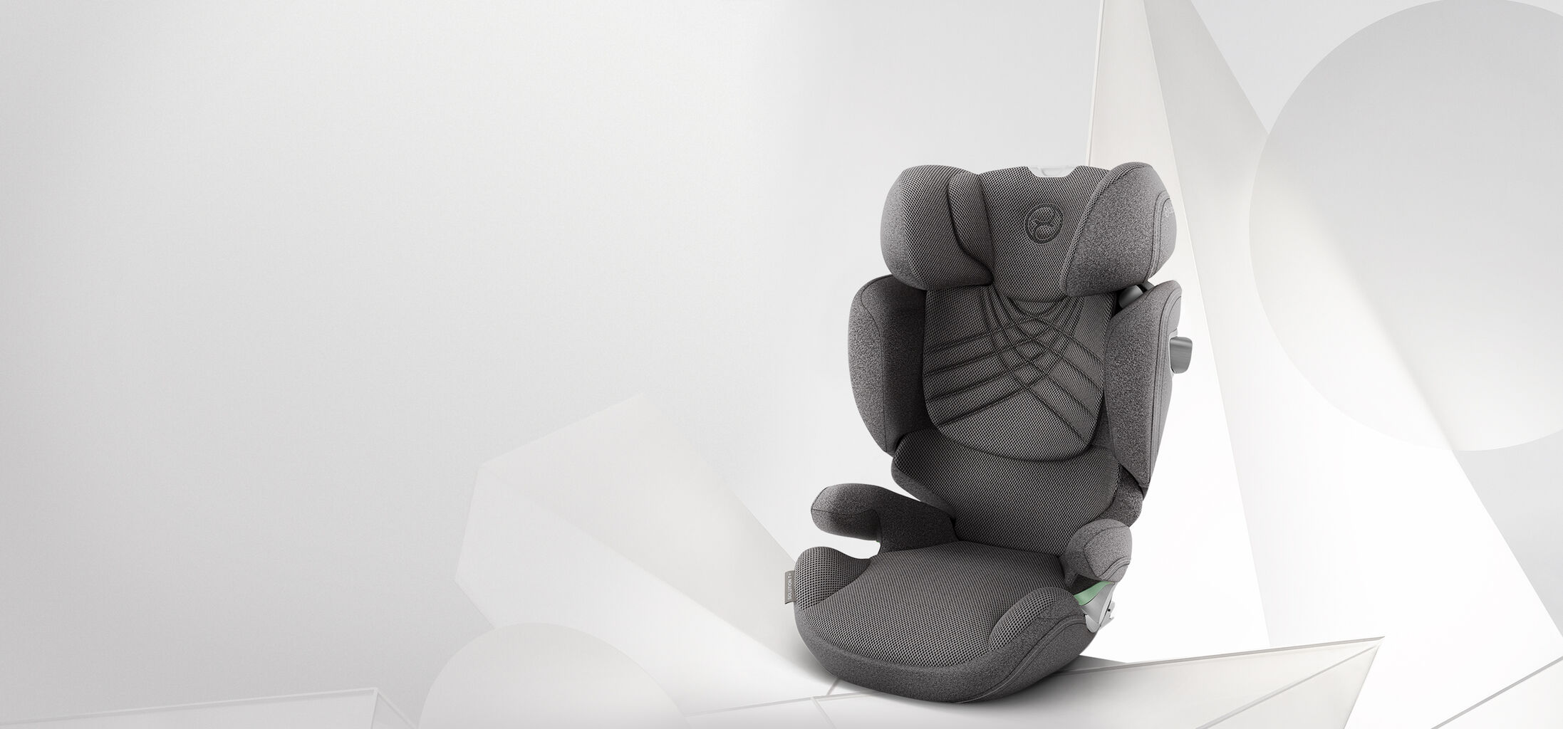 Grey Solution T car seat for children up to 12 years against a white background.