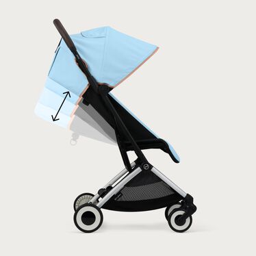 An image of the CYBEX Gold Orfeo Buggy, highlighting the Ergonomic Lie-flat & Integrated Leg rest feature.