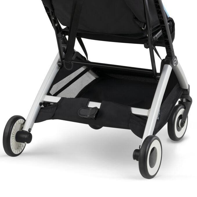 An image of the CYBEX Gold Orfeo 2023 Buggy, highlighting the Large Shopping Basket feature.