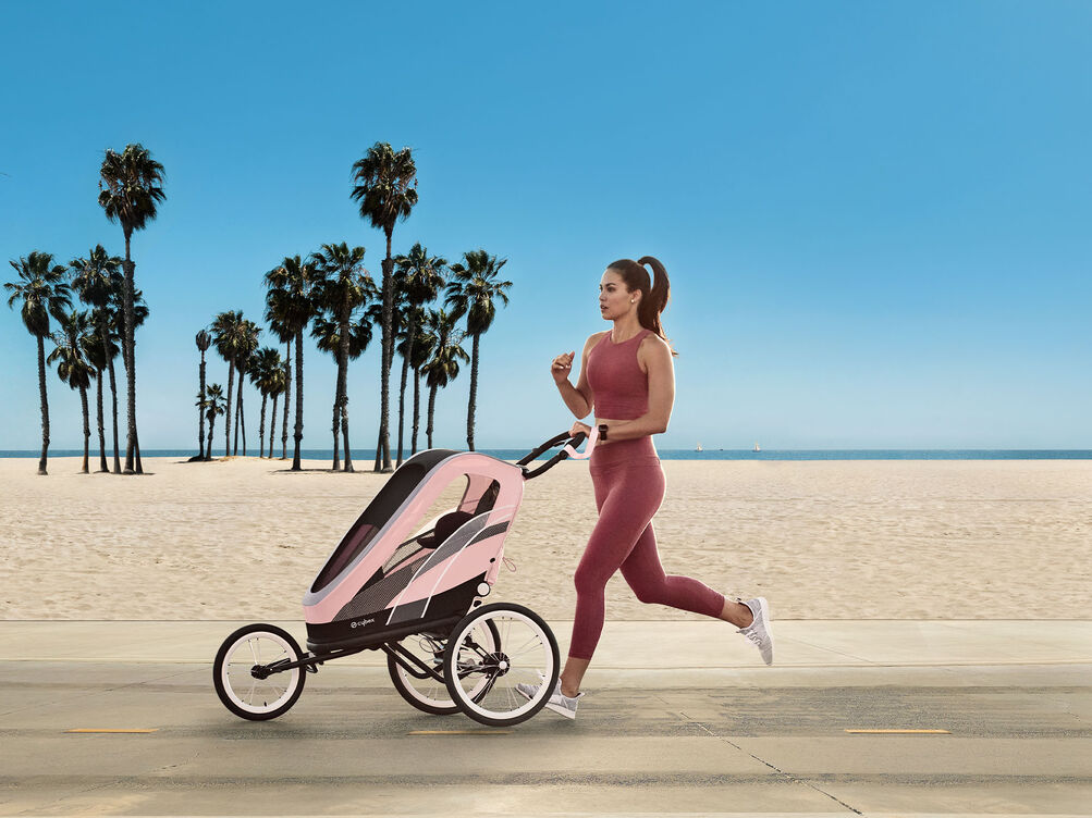 Cybex Gold Sport Strollers Carousel Campaign Image 