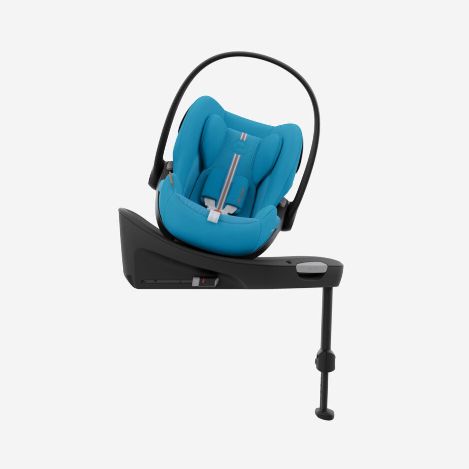 An image of the CYBEX Gold Base G ISOFIX Base, highlighting the Easy On and Off-Boarding feature.