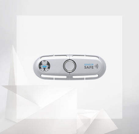 Cybex Platinum Cloud Z i-Size Car Seat SensorSafe Image
