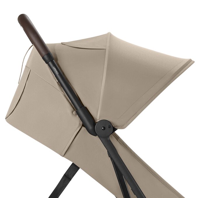 An image of the CYBEX Gold Orfeo Buggy, highlighting the XL UPF50+ Sun Canopy feature.