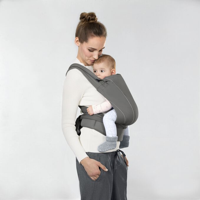 An image of the CYBEX Gold Maira.tie Baby Carrier, highlighting the Multifunctional headrest feature.