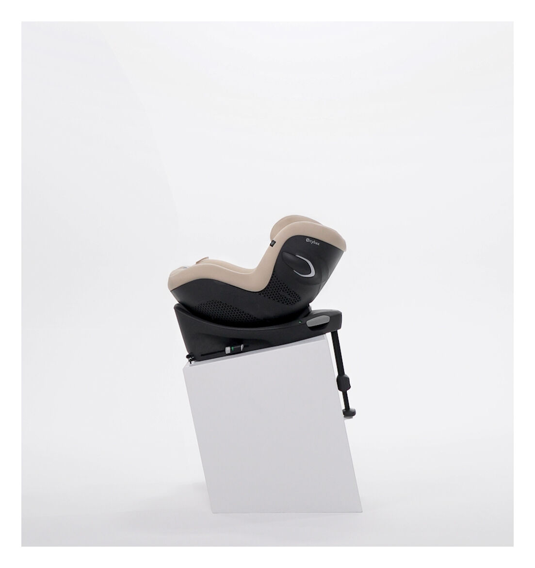 Sirona G i-Size | Rotating Car Seat