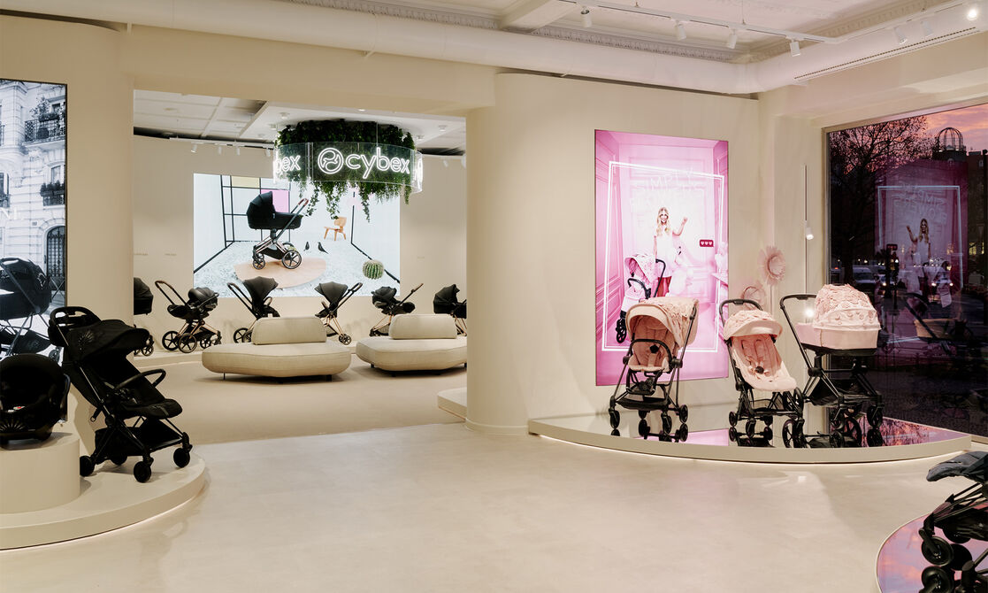 Simply Flowers collection on the right. Passing through an open wall, you can see a bunch of CYBEX strollers.