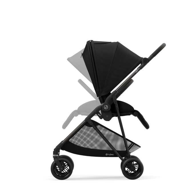 Ein Bild des CYBEX Gold Melio 1 Carbon Stroller, das das Merkmal Wendbare Sitzeinheit hervorhebt.