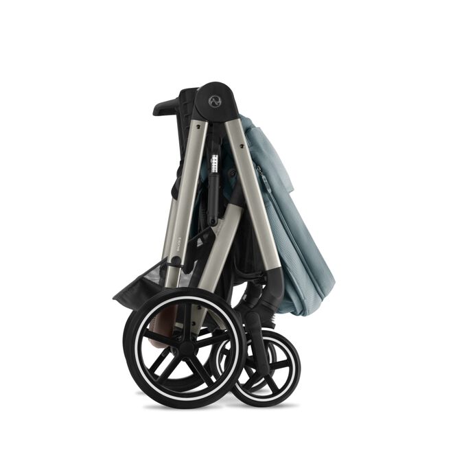 An image of the CYBEX Gold Balios S Lux Stroller, highlighting the One-Hand Fold into Self-Standing position feature.
