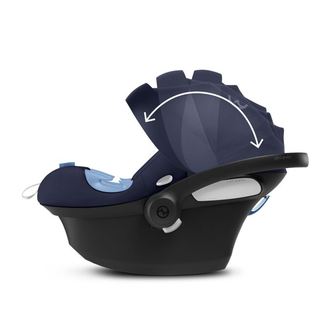 Obraz CYBEX Gold Aton M i-Size Infant Car Seat, podkreślający funkcję Zintegrowana budka przeciwsłoneczna XXL.