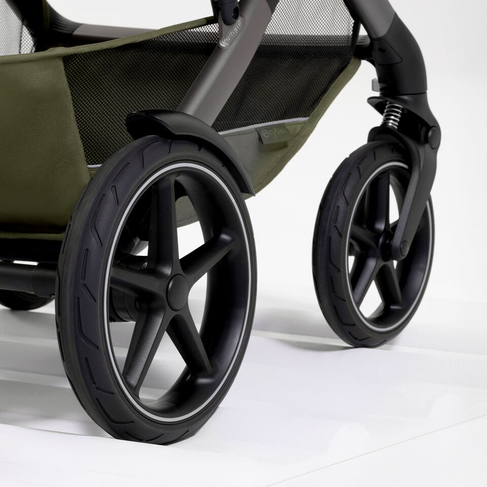 Close-up of the Talos S Lux wheels.