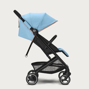 An image of the CYBEX Gold Beezy Buggy, highlighting the Ergonomic near-flat feature.