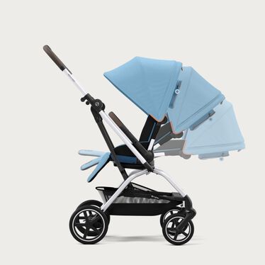 An image of the CYBEX Gold Eezy S Twist Plus 2 Buggy, highlighting the Ergonomic Lie-flat Position feature.