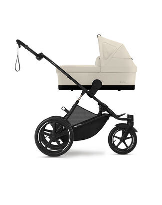 Seitenansicht eines CYBEX Avi Sport-Kinderwagens.