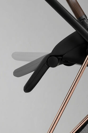 Product image showcasing the adjustable leg rest and its positions.