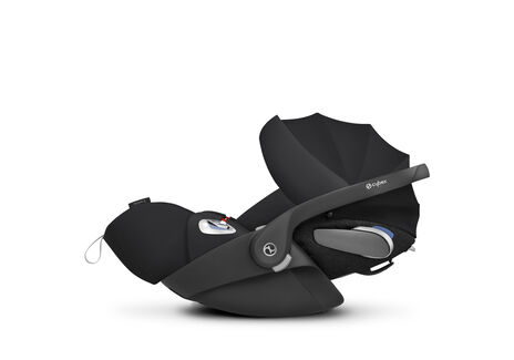 Black Cloud Z car seat with ergonomic design and adjustable sun canopy.