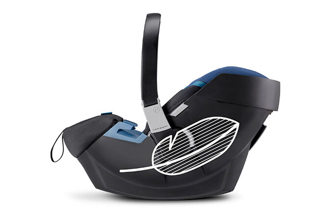 An image of the CYBEX Gold Aton 2 with SensorSafe - Test Canada Infant Car Seat, highlighting the Ultra Lightweight feature.
