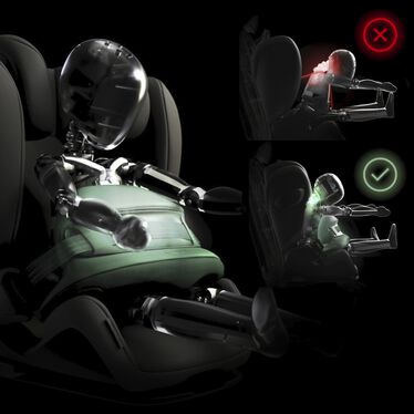 An image of the CYBEX Gold Pallas G i-Size Toddler Car Seat, highlighting the 40% reduction in neck injuries¹ feature.