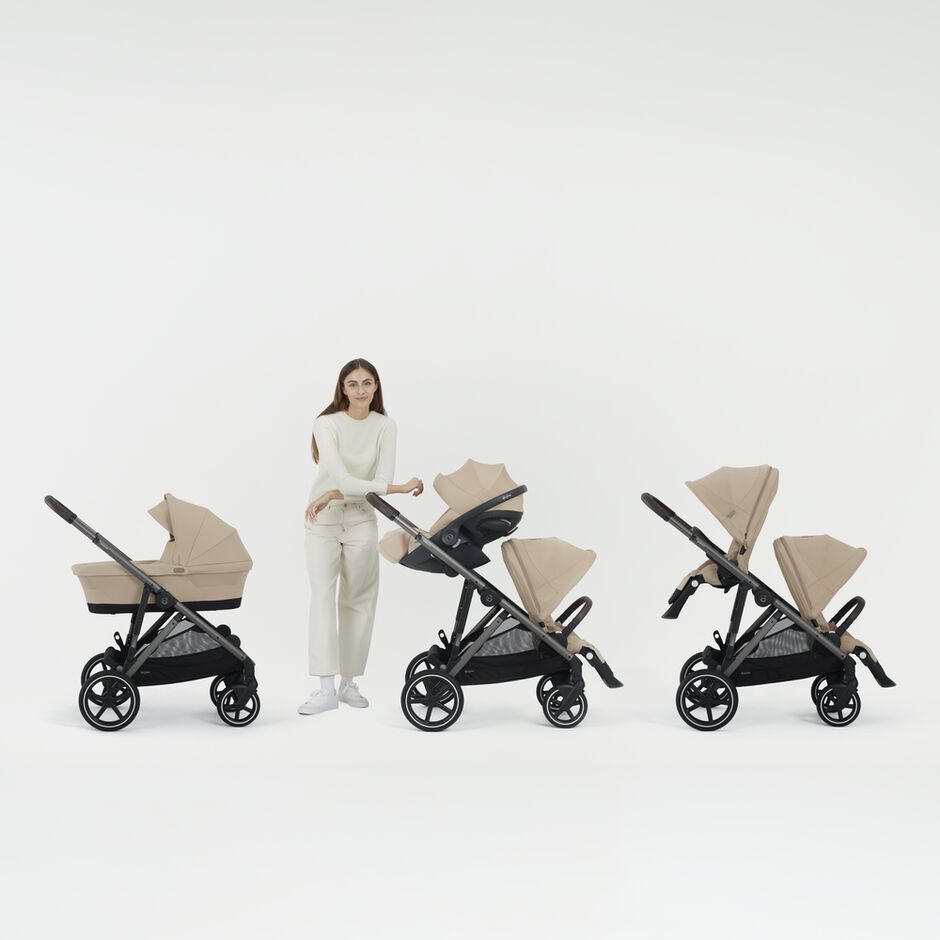 An image of the CYBEX Gold Gazelle S Sibling Stroller, highlighting the 20+ Configurations feature.