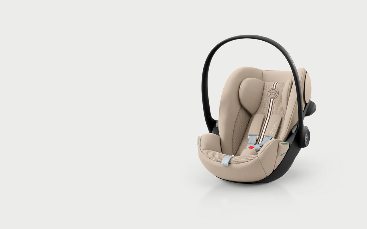 Autosedačka pro novorozence Cloud G3 v barvě Almond Beige.
