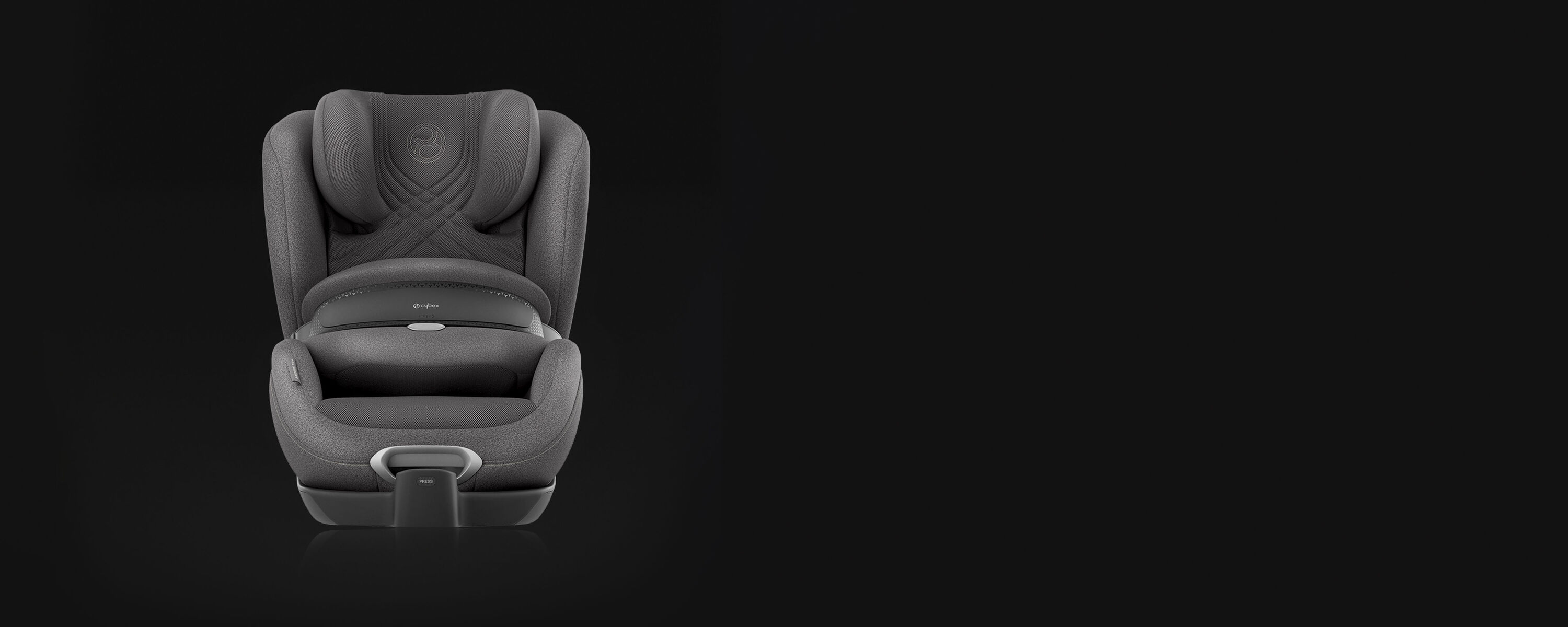 Anoris T2 i-Size Plus child car seat with airbag, front view against a dark background