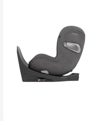 Seitenansicht eines Sirona T i-Size Kindersitzes.