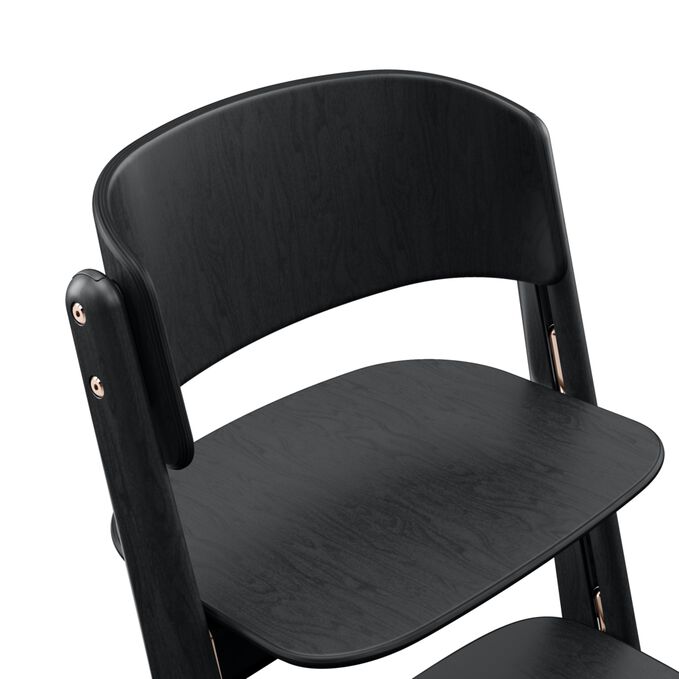 An image of the CYBEX Platinum Lemo Platinum Chair Highchair, highlighting the Sustainable Beechwood feature.