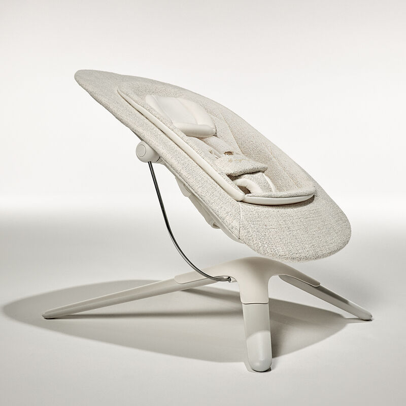 Lemo Platinum baby bouncer in an elegant design on a white background.