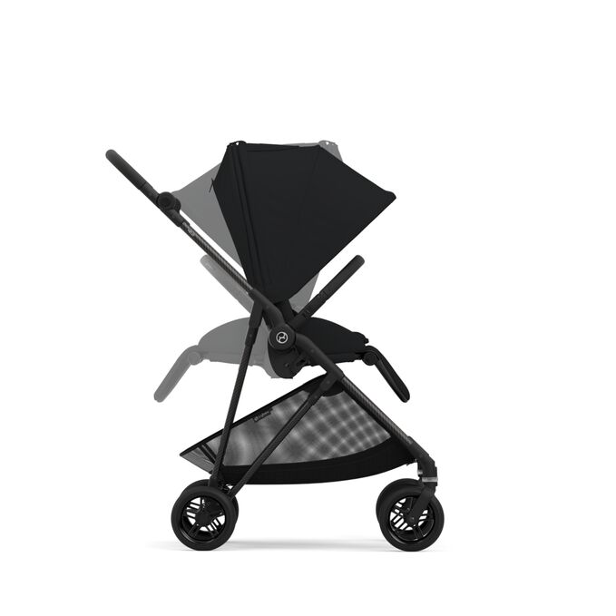 Ein Bild des CYBEX Gold Melio Carbon 2023 Stroller, das das Merkmal Wendbare Sitzeinheit hervorhebt.