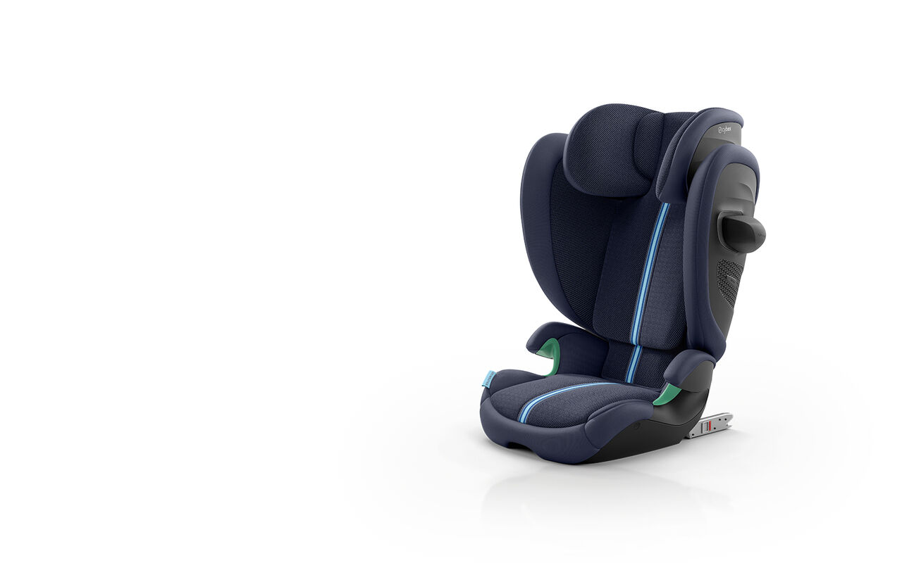 A Solution G2 car seat in Ocean Blue.