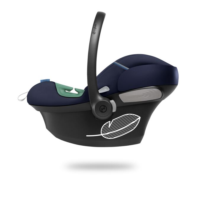An image of the CYBEX Gold Aton S2 i-Size Infant Car Seat, highlighting the Lightweight feature.